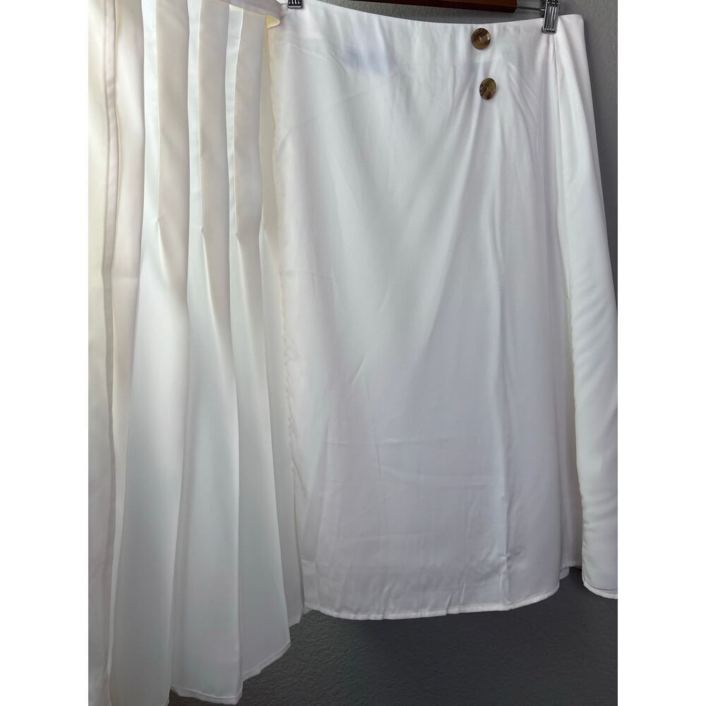 BR Silky Crepe Pleated Wrap Skirt A-Line in Ivory 2 Button Accent Women's 8 NWT - Picture 8 of 15